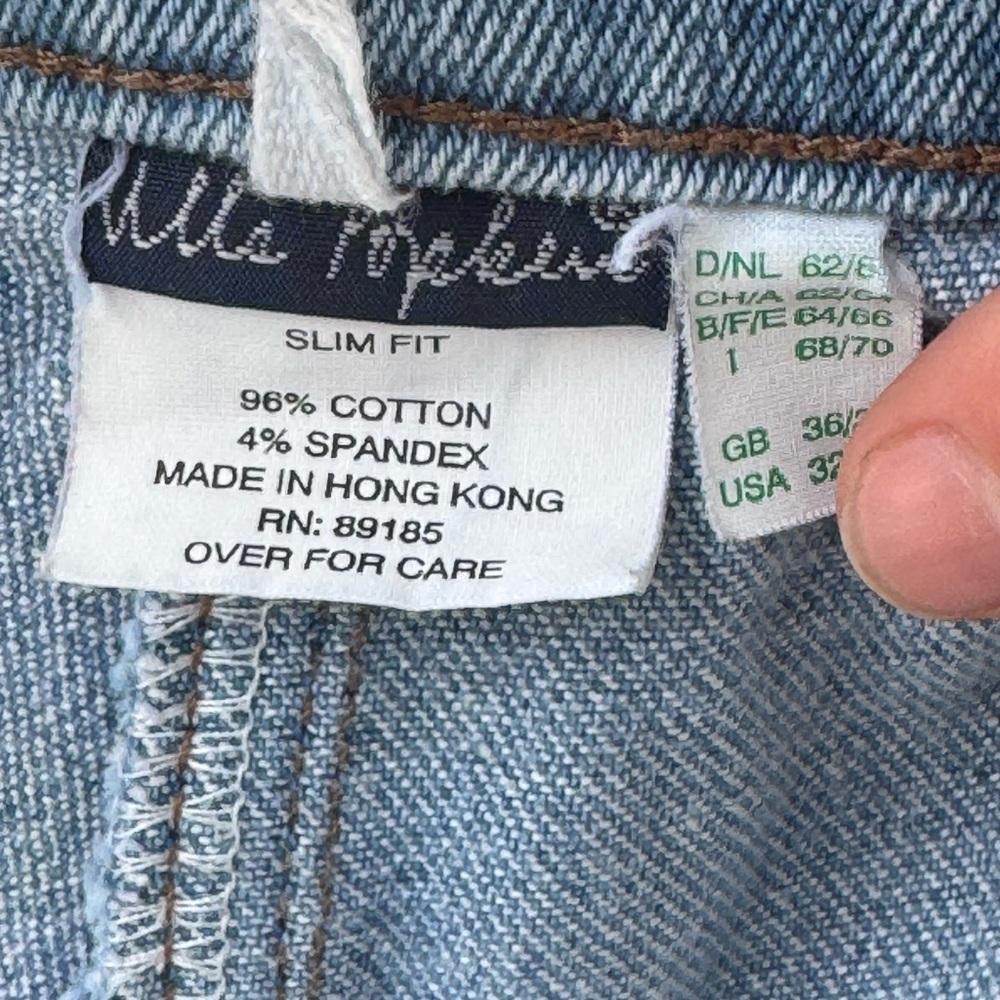 Women's Slim Fit Cropped Jeans - Light Blue